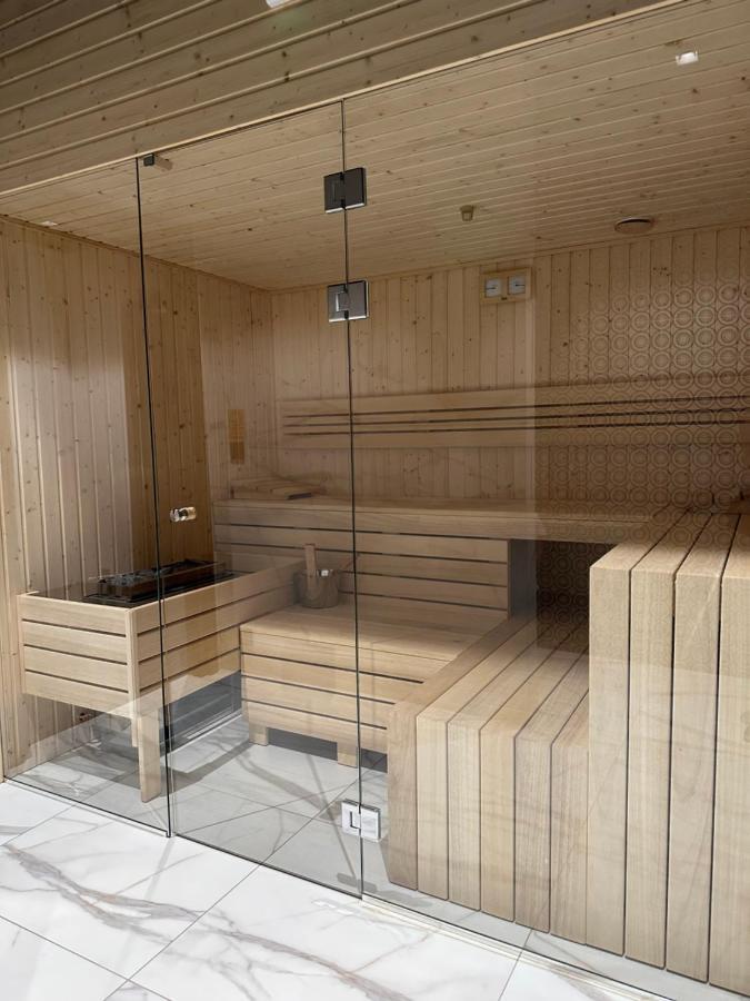 Eak Apartments-Nadmotlawie 格但斯克 外观 照片